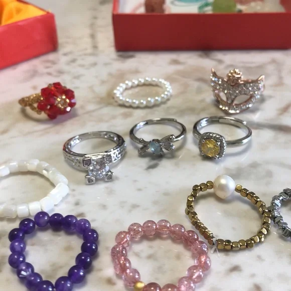 rings - Picture 2 of 4